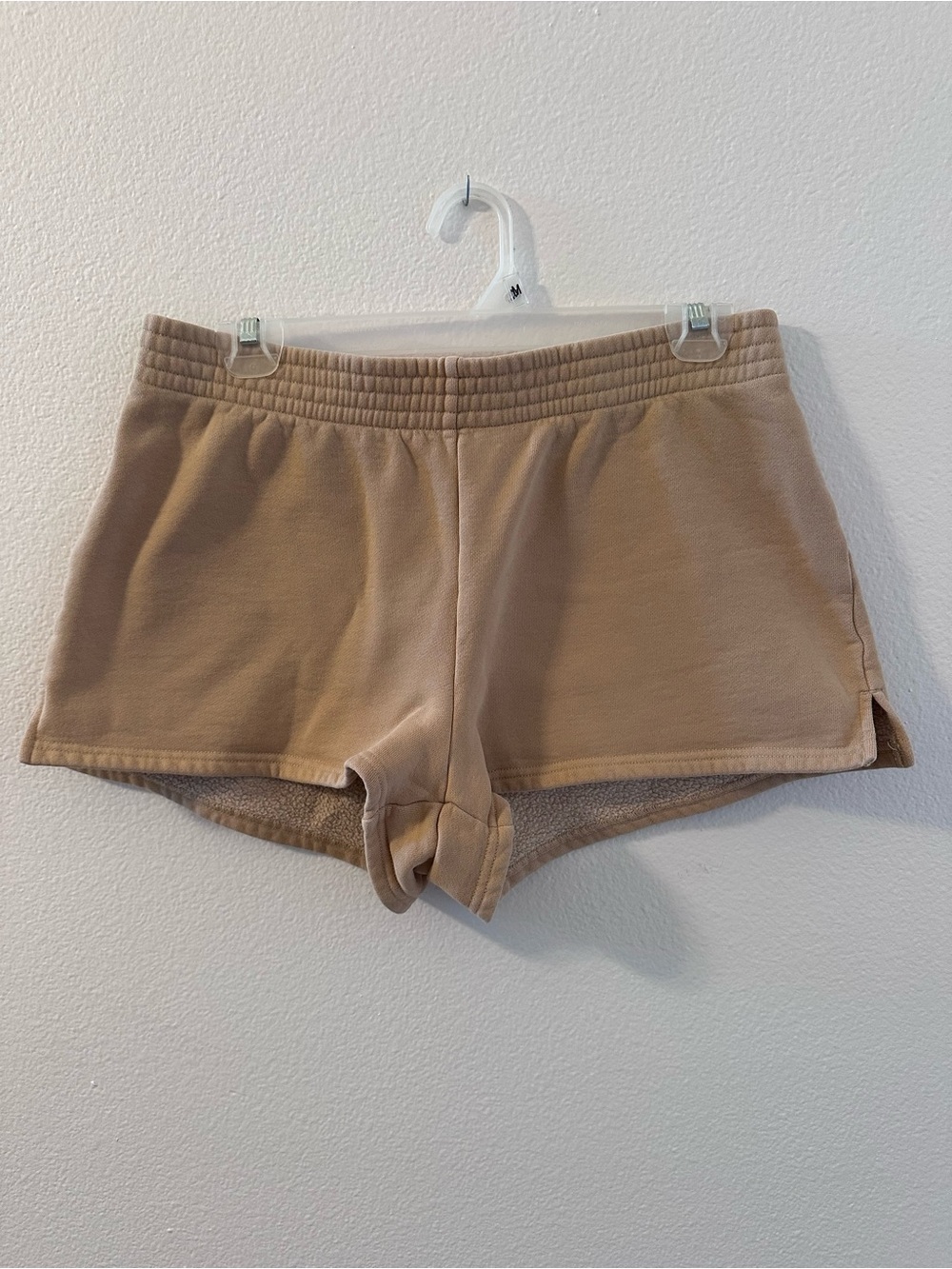 Aritzia Tna Cozy beige shorts